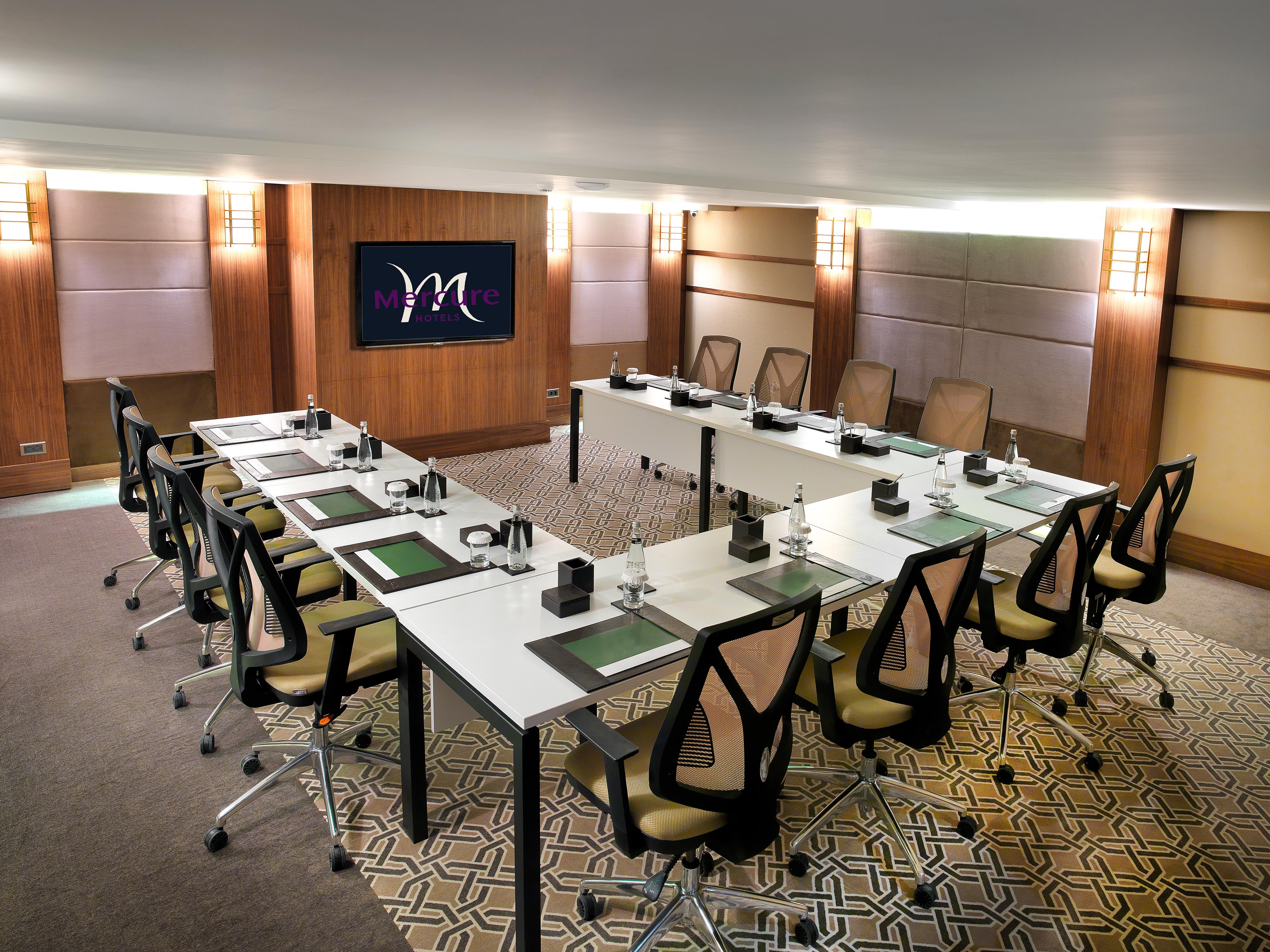 Mercure Istanbul Bomonti Exterior photo A meeting room at the hotel