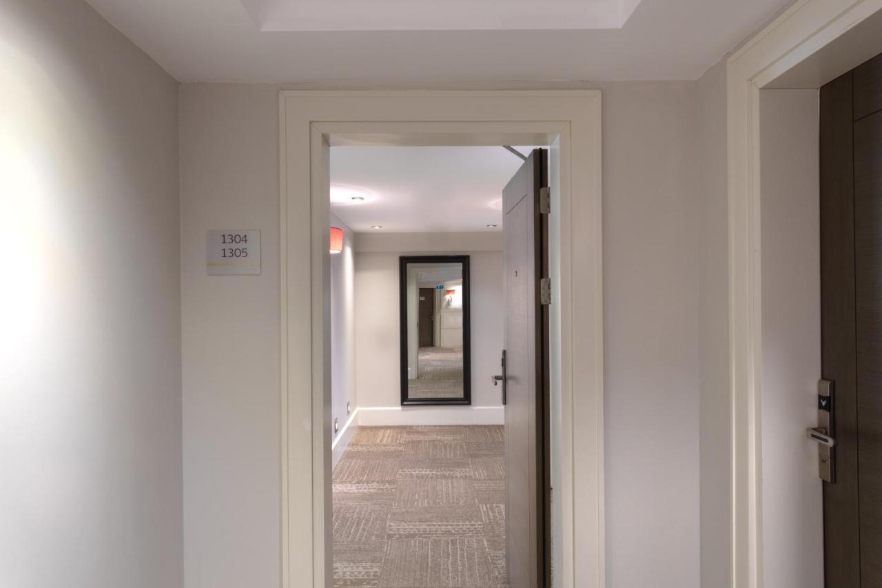 Mercure Istanbul Bomonti Exterior photo A typical room at the hotel