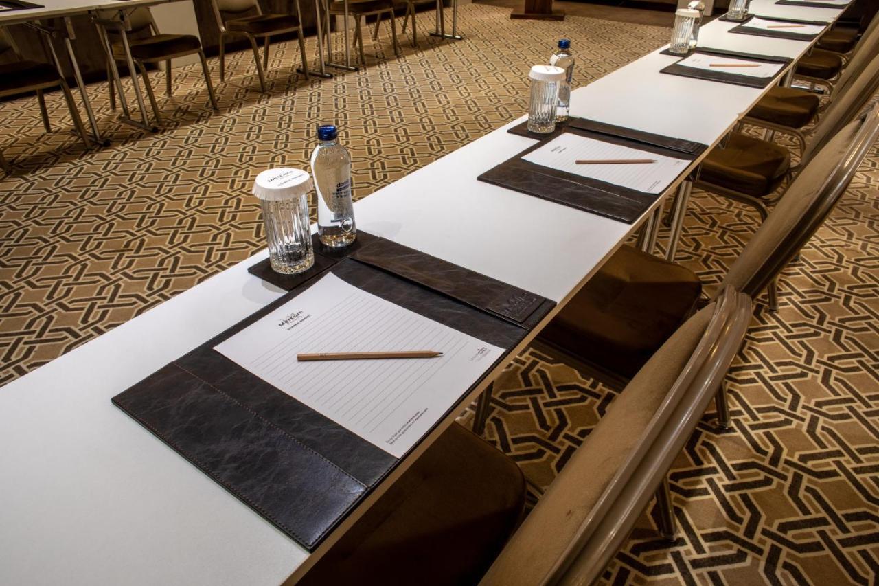Mercure Istanbul Bomonti Exterior photo A meeting room at the hotel