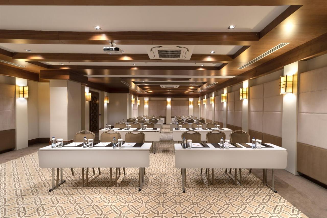 Mercure Istanbul Bomonti Exterior photo Meeting room