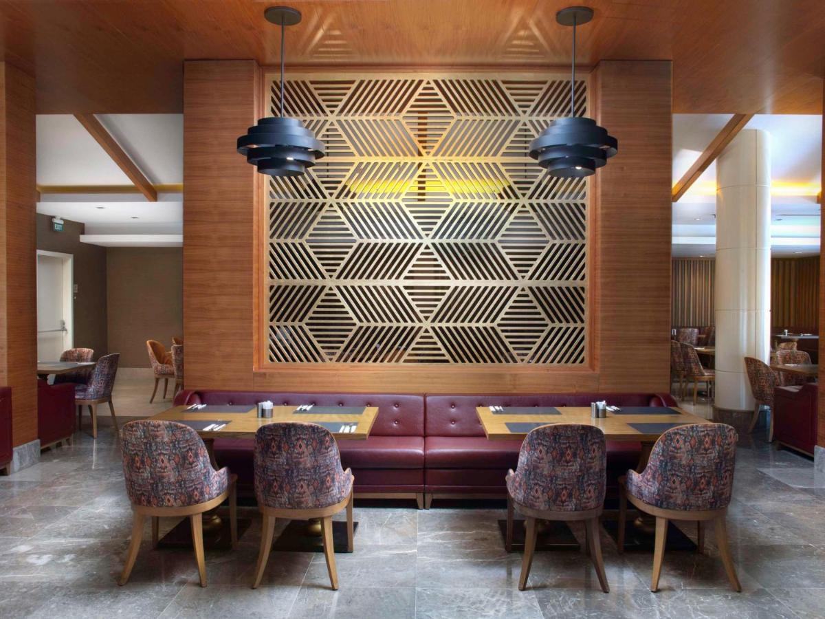 Mercure Istanbul Bomonti Exterior photo The interior of the restaurant